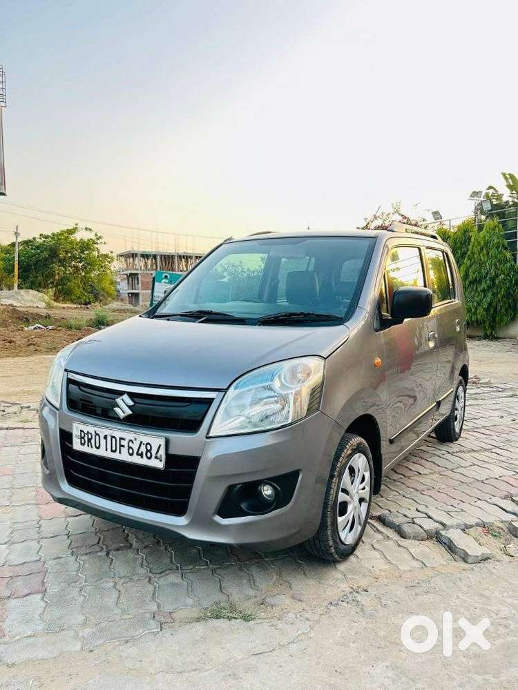 Maruti Suzuki Wagon R 1.0 Vxi Plus Amt, 2017, Petrol
