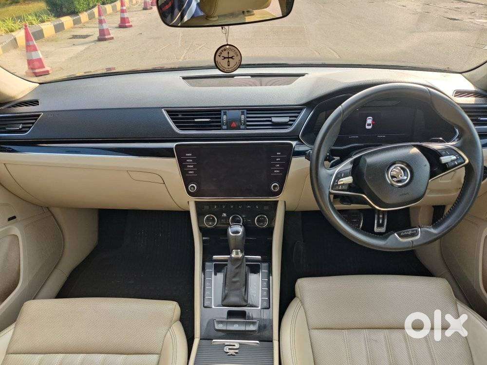 Skoda Superb L&k 2.0 Tdi At, 2022, Petrol