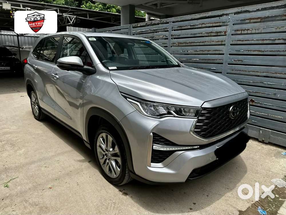 Toyota Innova Hycross 2.0 Zx (o) Hybrid 7 Str, 2025, Petrol