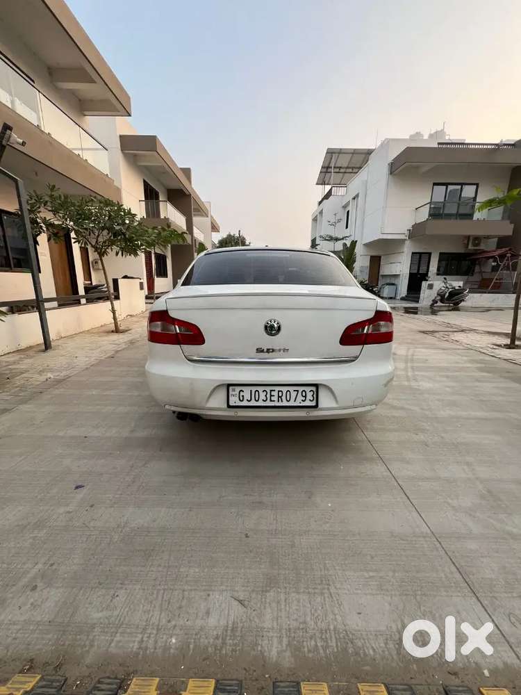 Skoda Superb 2012