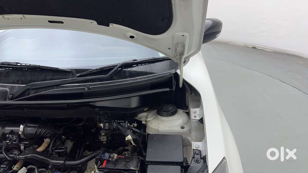 Maruti Suzuki Swift Zxi Plus Amt Dual Tone, 2022, Petrol