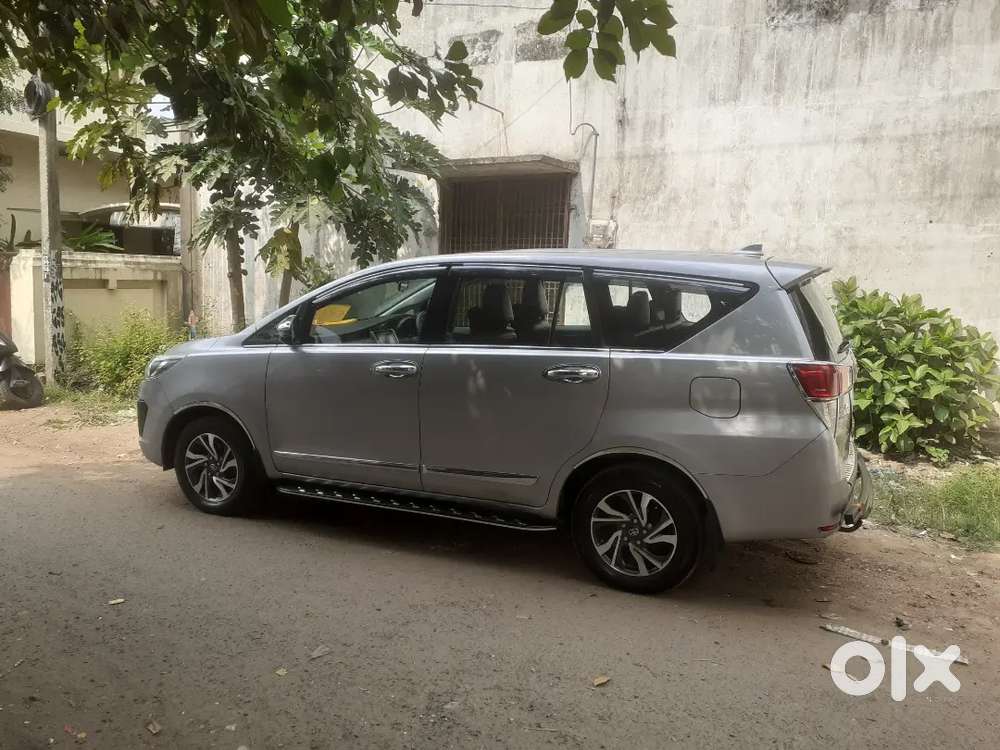 Toyota Innova Crysta 2022