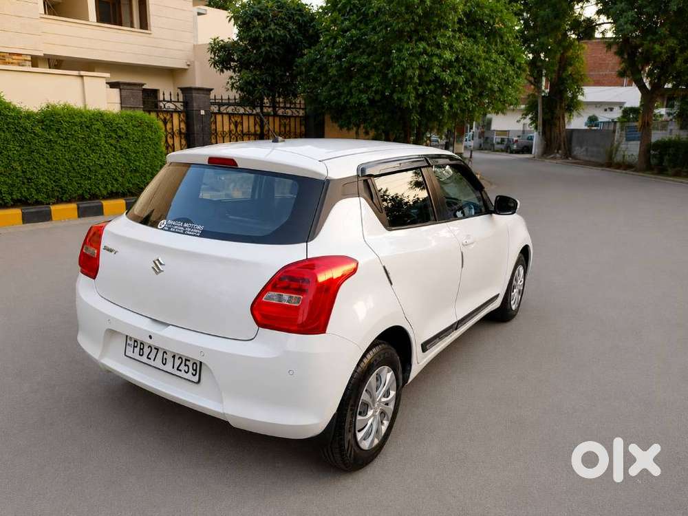 Maruti Suzuki Swift Vxi + Manual, 2021, Petrol