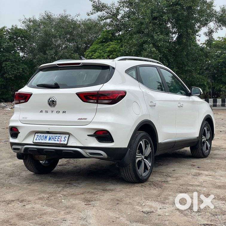 Mg Astor 1.5 Savvy Cvt S Red, 2023, Petrol