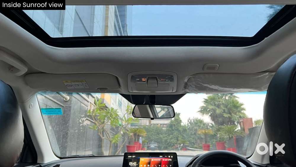 Mahindra Xuv 3xo Ax5 Pm Mt, 2024, Petrol