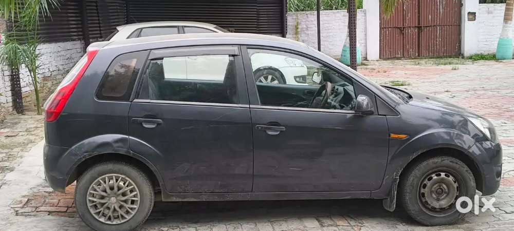 Ford Figo Petrol 2012