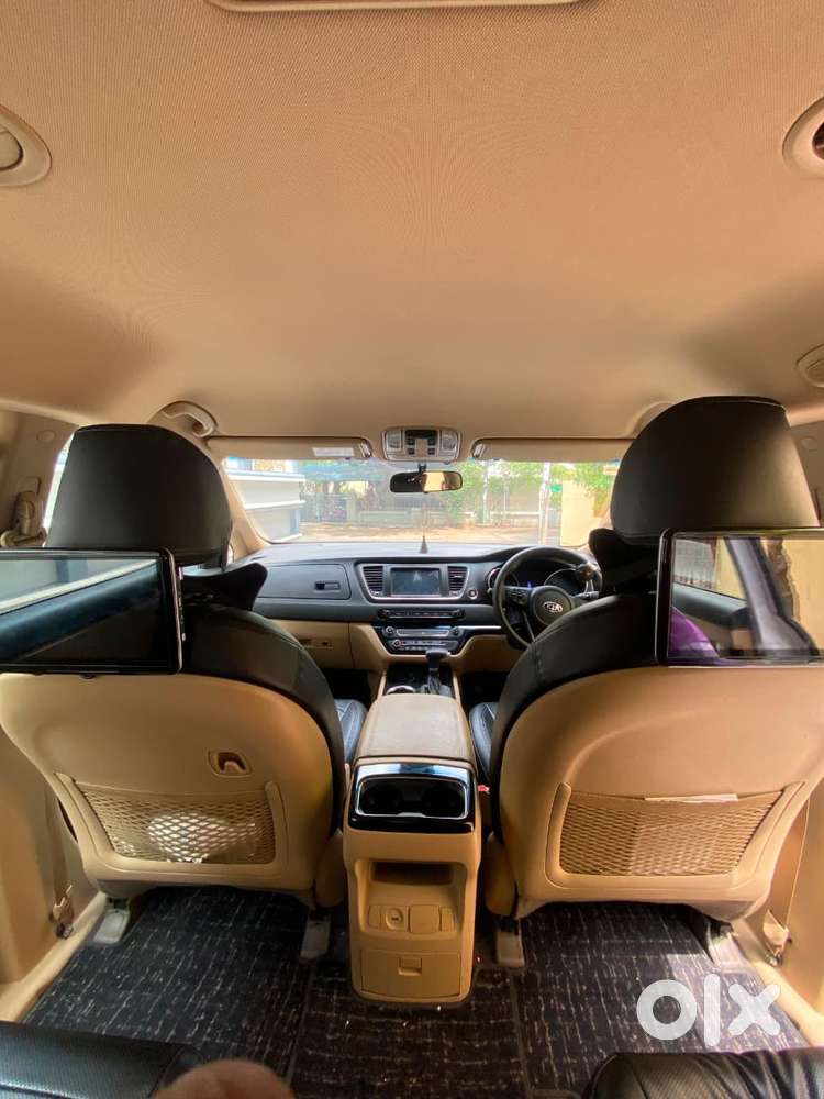Kia Carnival Premium, 2021, Diesel