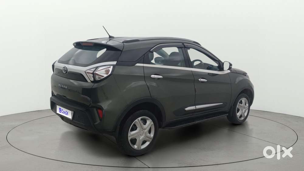 Tata Nexon 1.5 Revotorq Xma Amt (s), 2022, Petrol