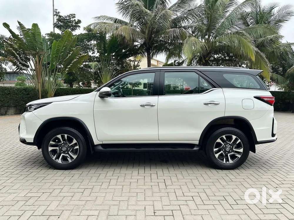 Toyota Fortuner Legender 2026
