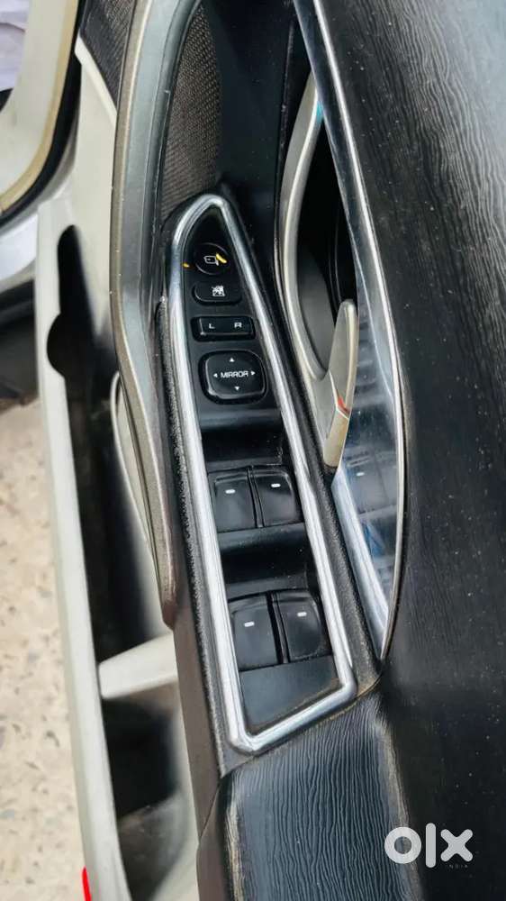 Mahindra Xuv500 2016 Diesel Well Maintained