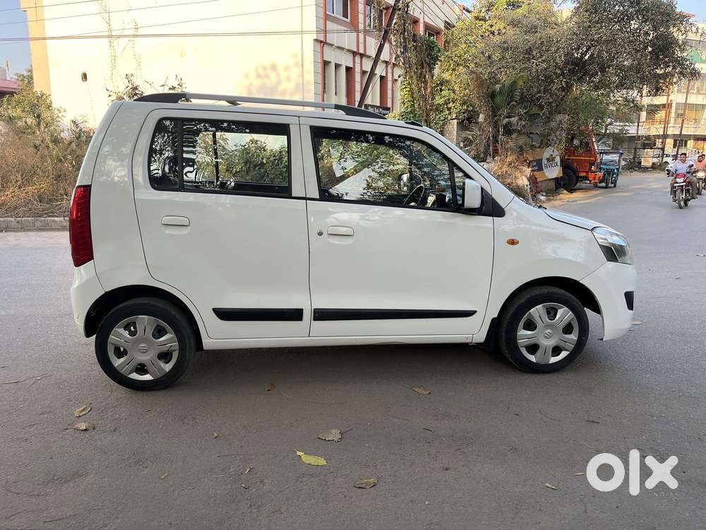Maruti Suzuki Wagon R Vxi Opt, 2018, Petrol
