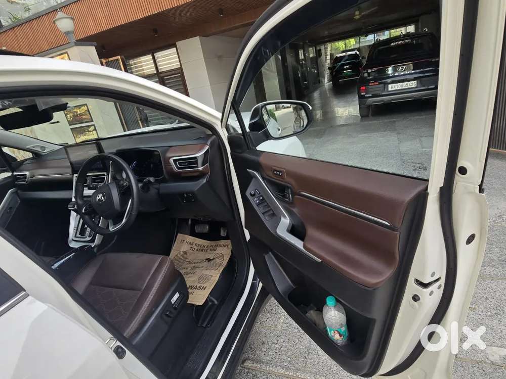 Toyota Innova Hycross 2024 Hybrid