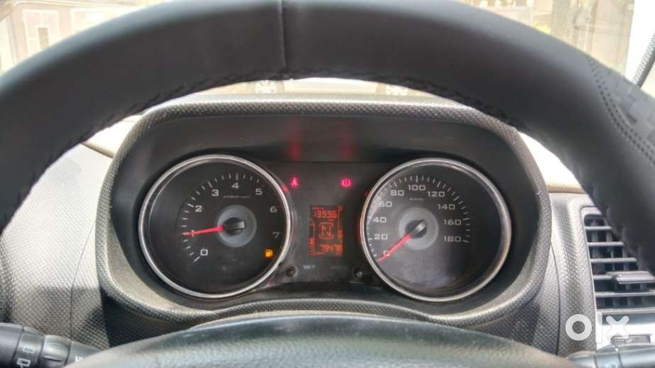 Mahindra Tuv 300 T8 Amt, 2016, Diesel