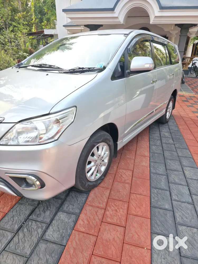 Toyota Innova 2013 Diesel 93000 Km Driven