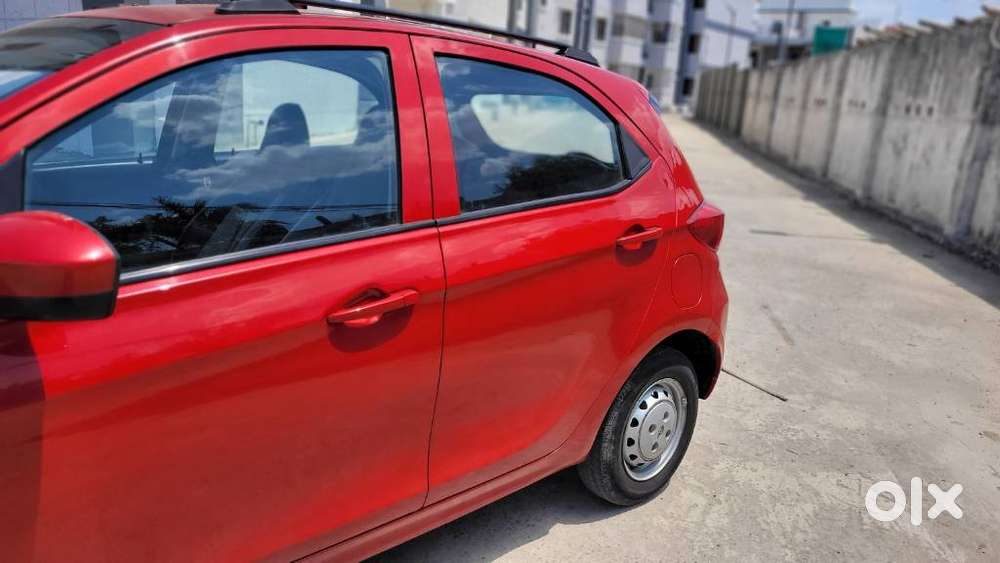 Tata Tiago 1.2 Revotron Xm, 2018, Petrol