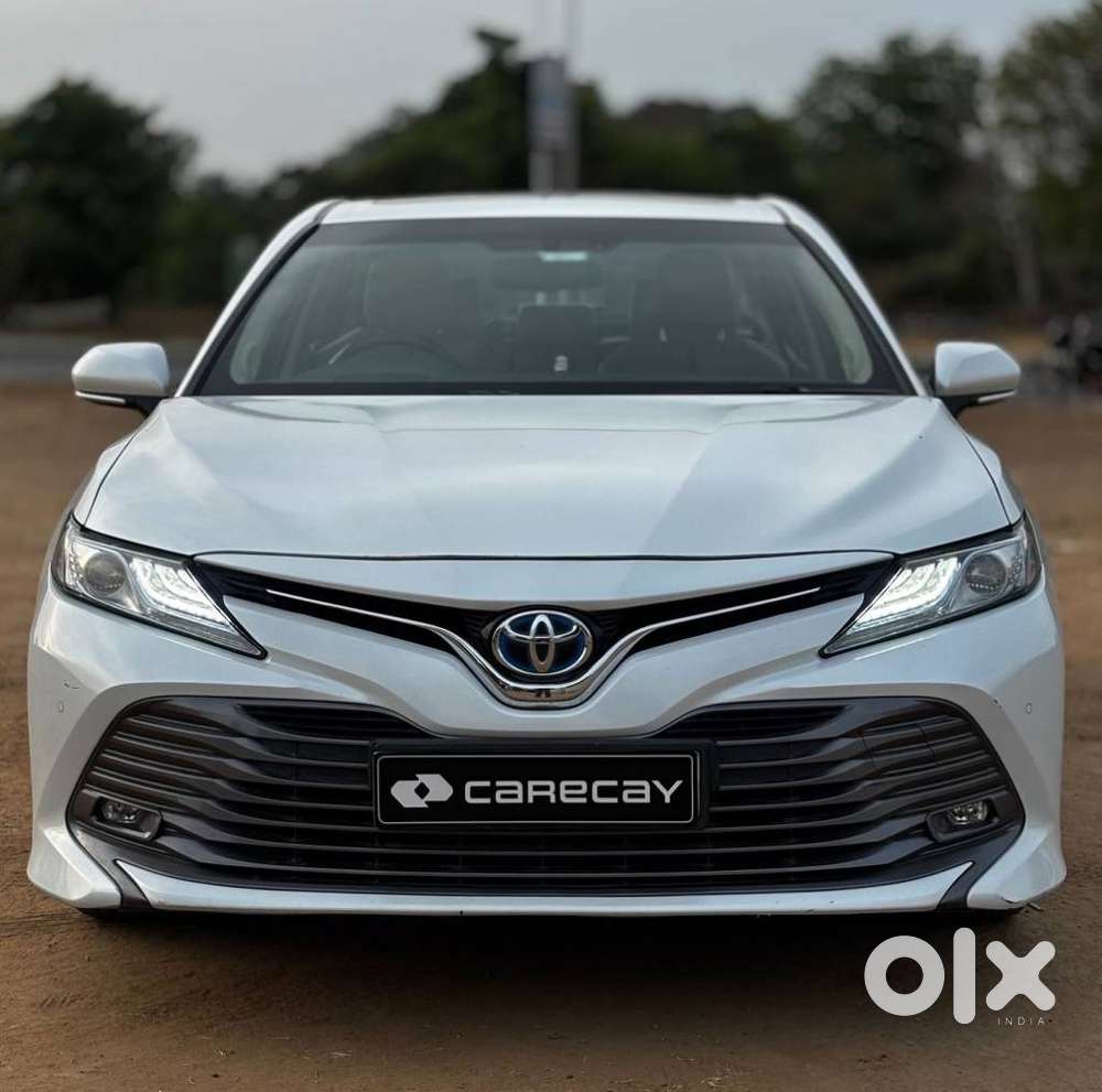 Toyota Camry Hybrid, 2019, Petrol