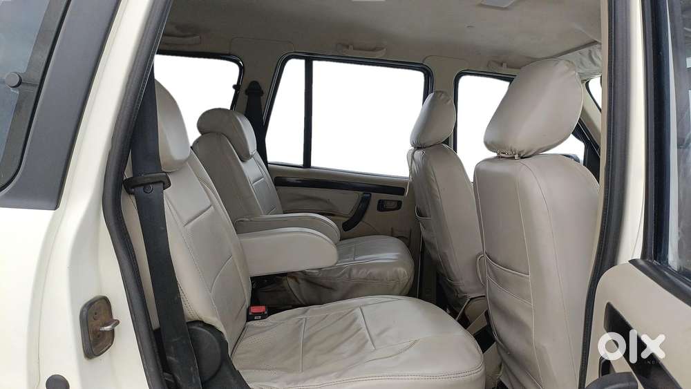 Mahindra Scorpio Classic 2.2 S 11 Mt 7 Str, 2023, Diesel