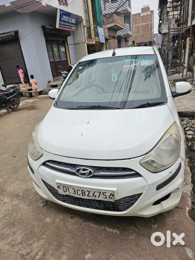Hyundai I10 Sportz 2013 Variant