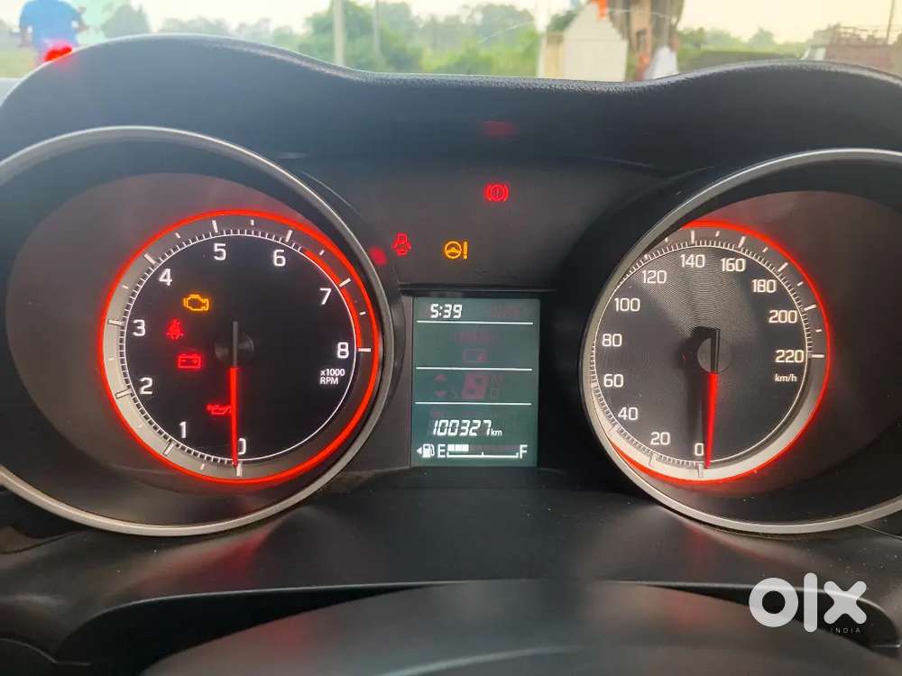 Maruti Suzuki Swift Vxi 2021