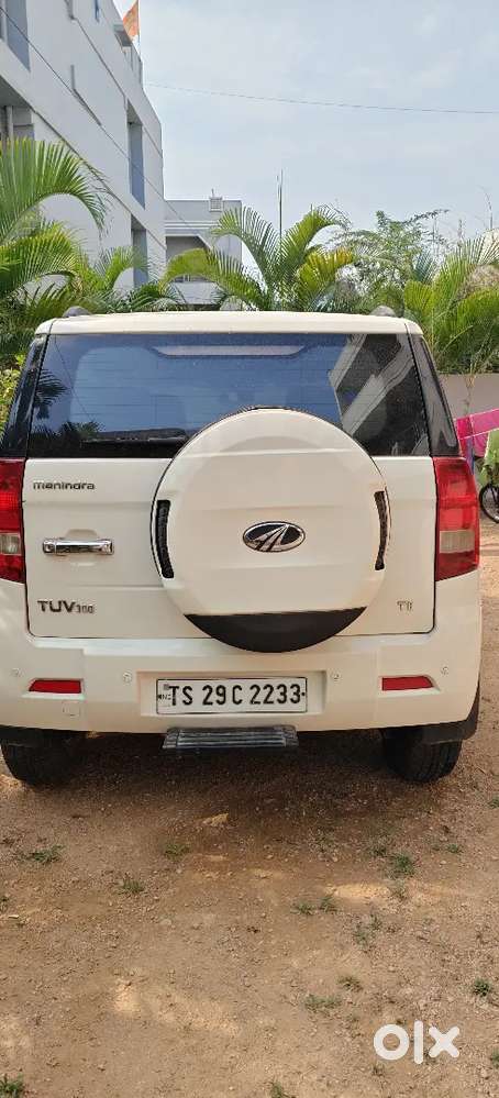 Mahindra Tuv 300 T8 2017 Diesel 76300 Km Driven