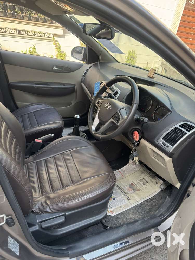 Hyundai I20 Sportz 1.2 Bs-iv, 2014, Petrol