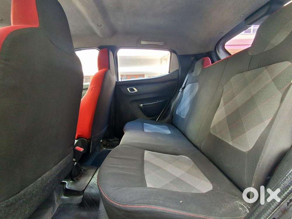 Well Maintained Lady Used Vechicle Good For Family