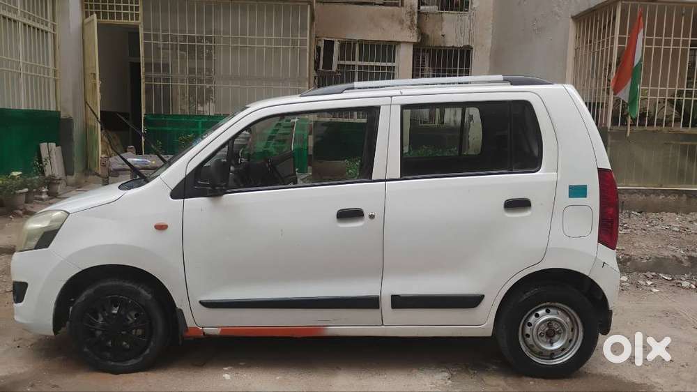 Well-maintained Maruti Wagon R Lxi Cng (2014)  Perfect Family & City