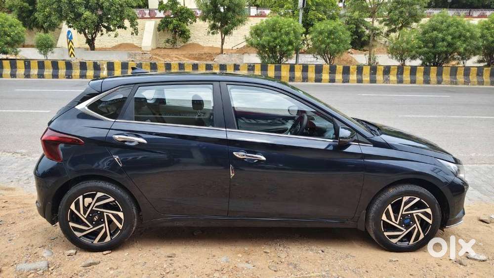 Hyundai I20 Asta (o) 1.2 Mt, 2024, Petrol