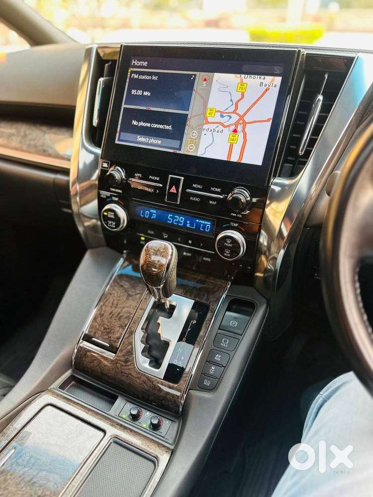 Toyota Vellfire 2.5 Hybrid, 2021, Petrol