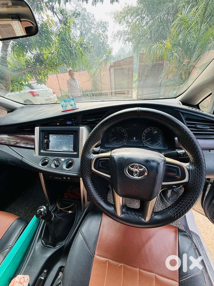 Toyota Innova Crysta 2016 Diesel Well Maintained