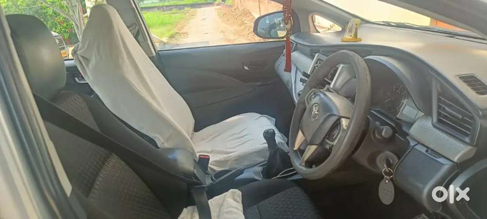 Toyata Innova Cryasta 2017