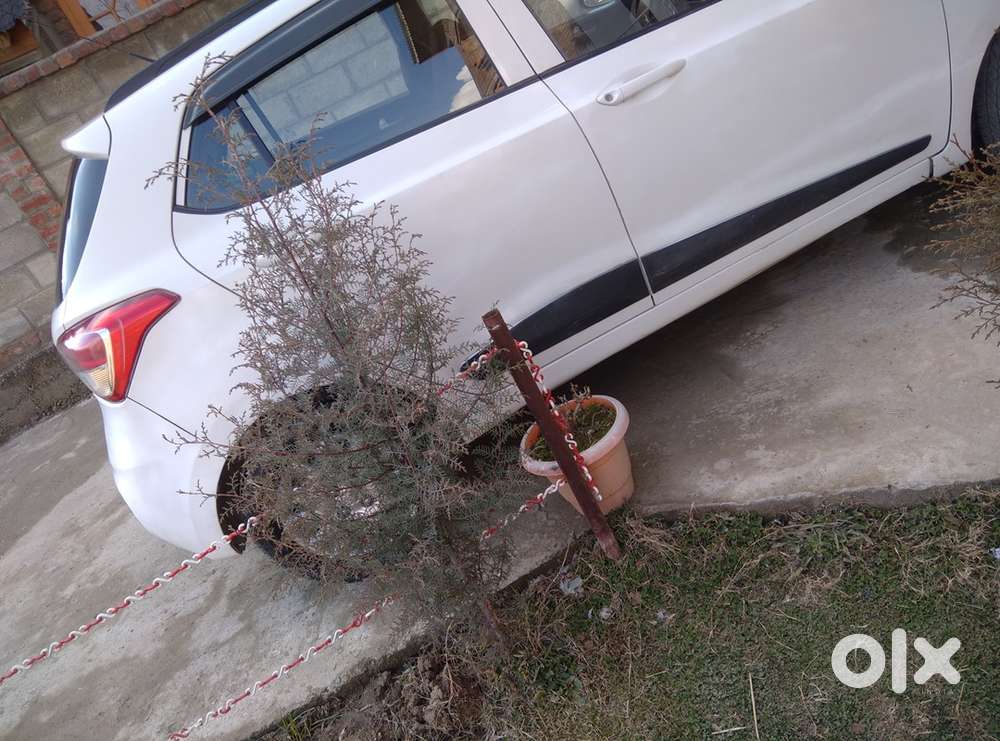 Hyundai Grand I10 2015 Diesel 95784 Km Driven