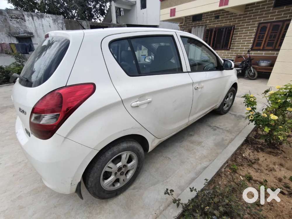 Hyundai I20 Asta 2011