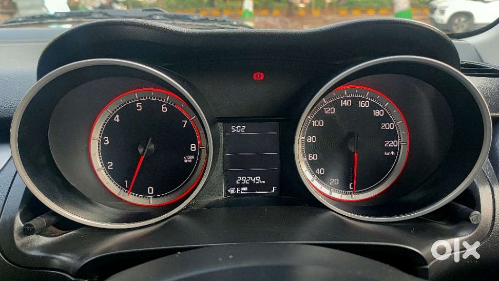 Maruti Suzuki New-gen Swift Vxi, 2023, Petrol