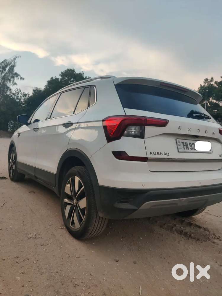 Skoda Kushaq Style 1.5 Tsi At 6 Airbag Dsg