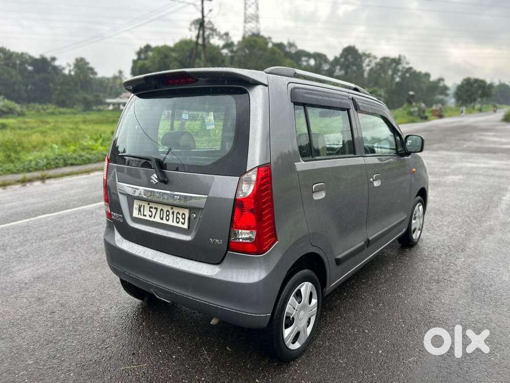 Maruti Suzuki Wagon R Vxi 1.0, 2017, Petrol