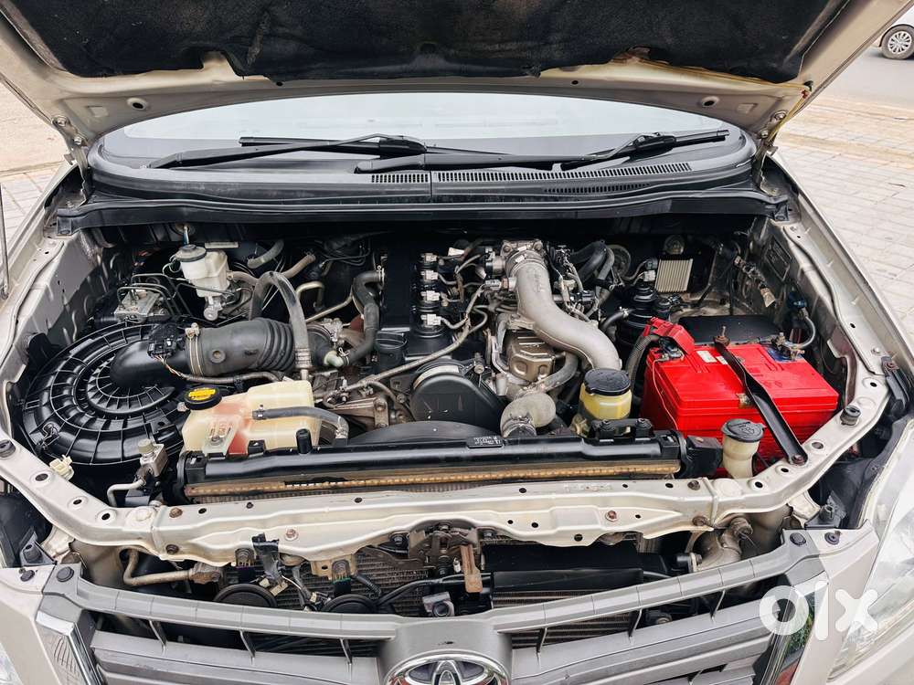 Toyota Innova 2.5 Gx 8 Str Bs-iii, 2015, Diesel