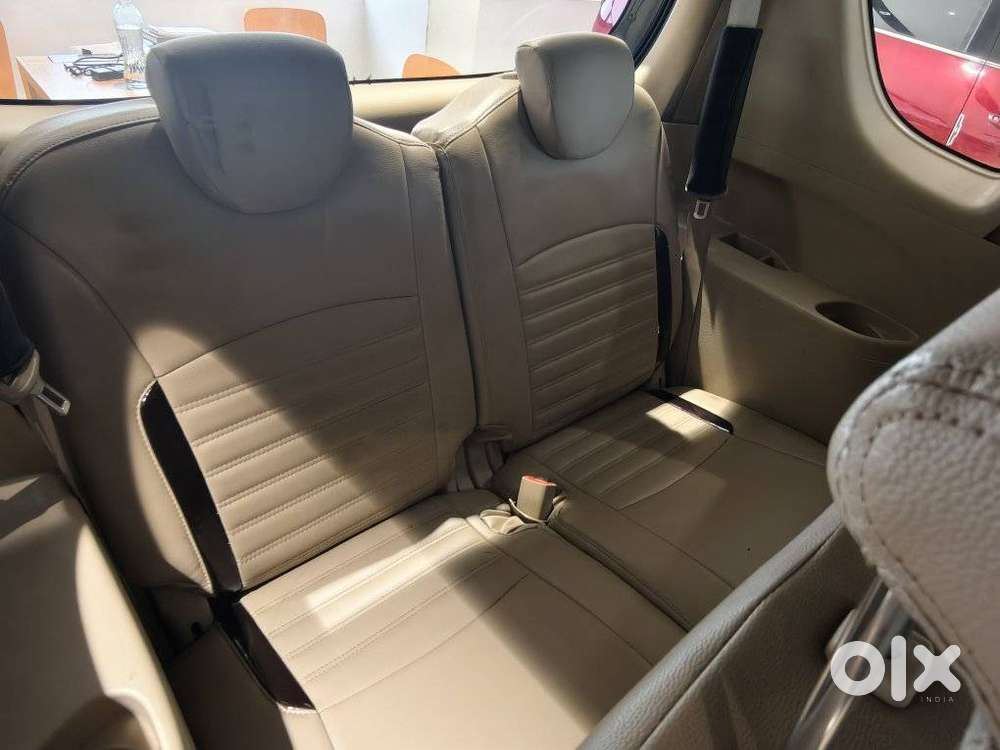 Maruti Suzuki Ertiga Vxi At, 2018, Petrol