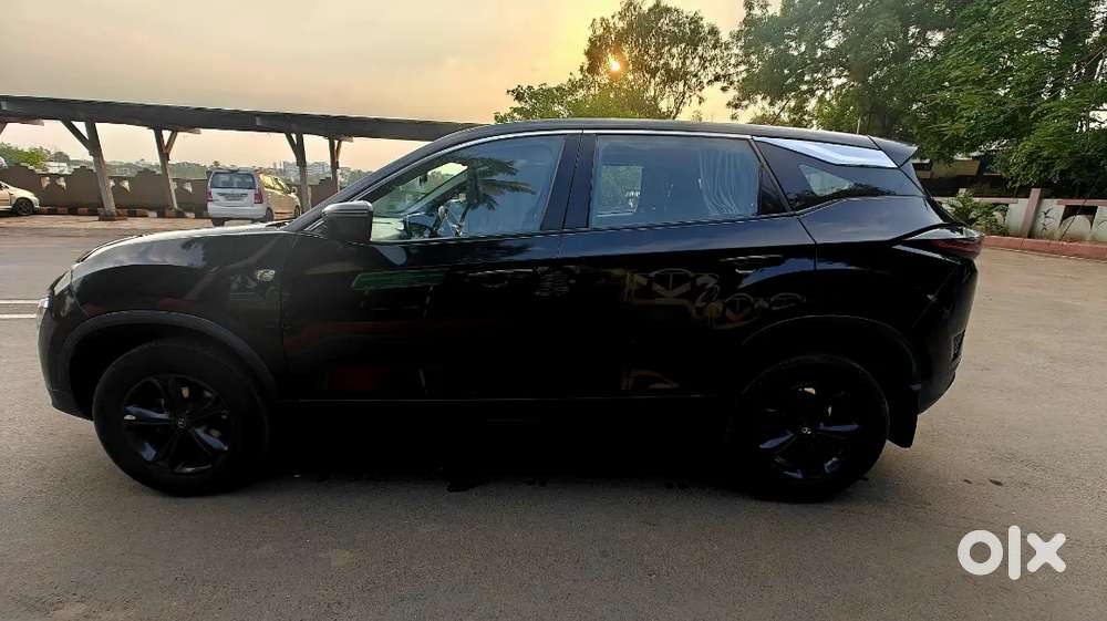 Tata Harrier Dark Edition 2021 Sunroof