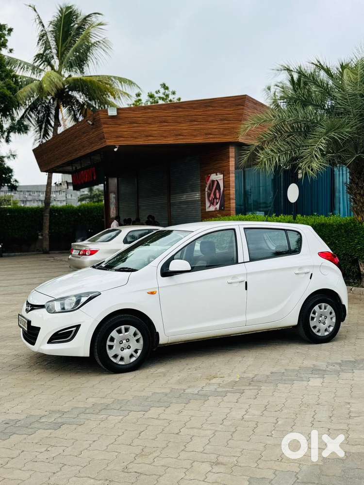 Hyundai I20 1.4 Asta (o) Crdi, 2014, Diesel