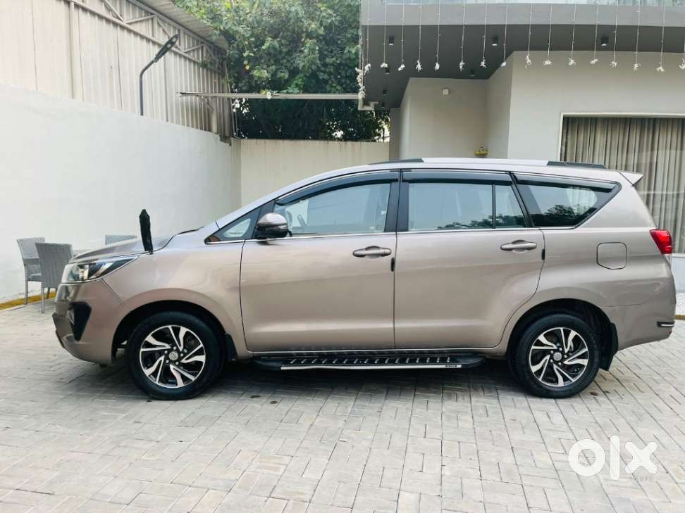 Toyota Innova Crysta [2020-ongoing] 2.4 Gx 7 Str, 2019, Petrol