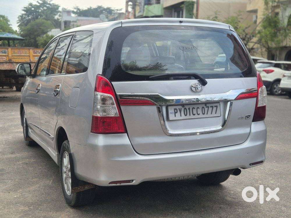 Toyota Innova 2.5 V 8 Str, 2014, Diesel