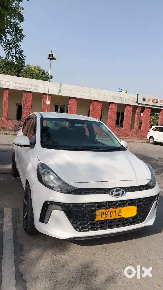 Hyundai Aura 2024 Petrol + Cng Top Model 70000 Km Driven