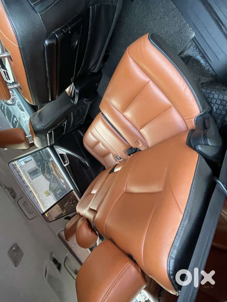 Toyota Innova Crysta 2.4 V 8 Str, 2016, Diesel