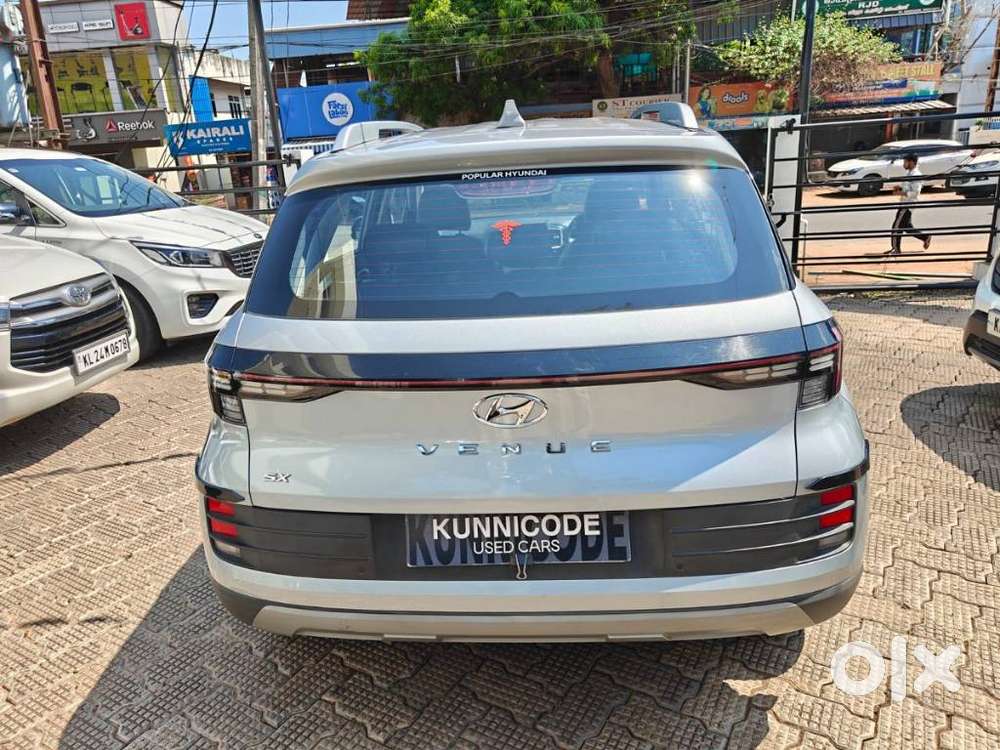 Hyundai Venue Sx, 2023, Petrol