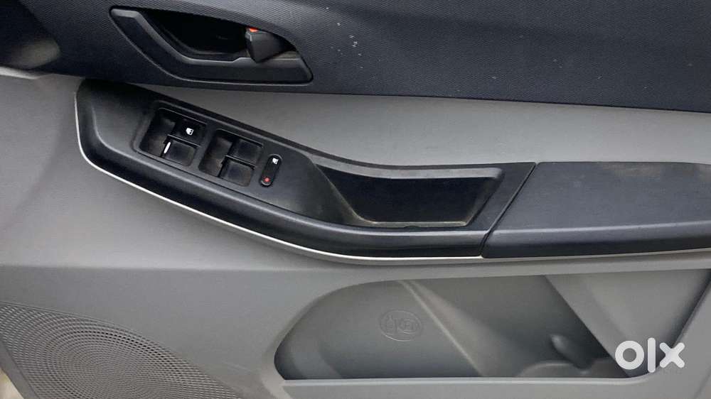 Tata Tiago 1.2 Revotron Xt, 2021, Petrol