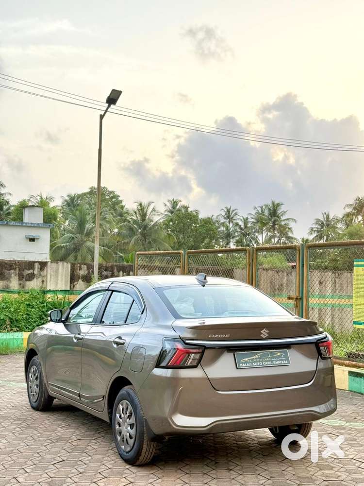 Maruti Suzuki Swift Dzire Vxi Optional, 2025, Petrol