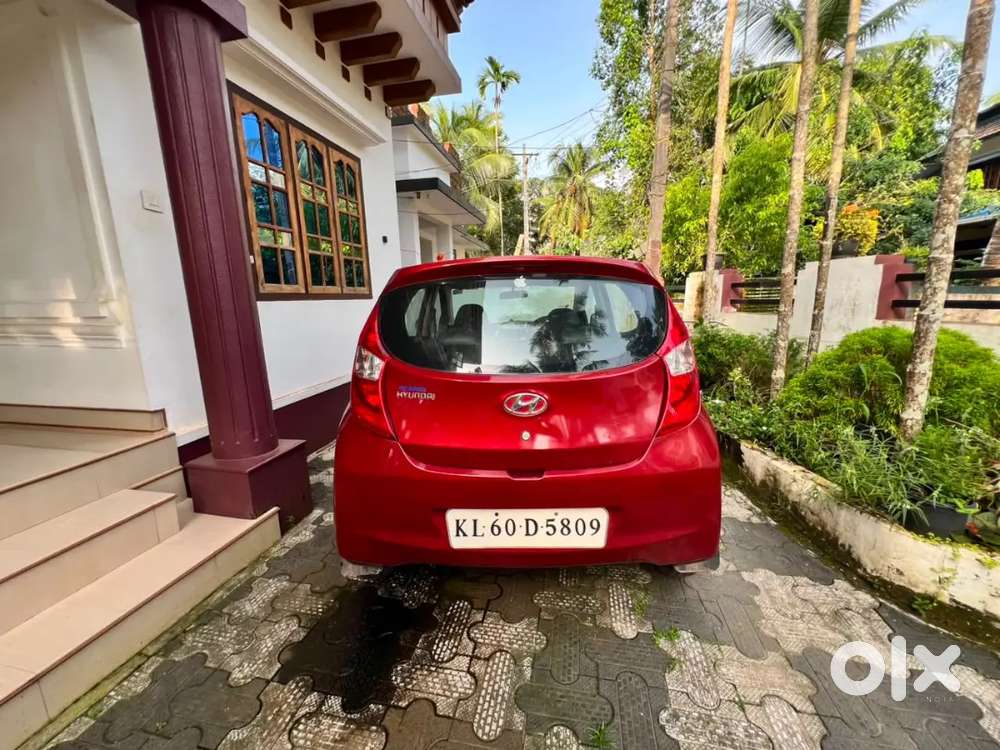 Hyundai Eon Magna 2012