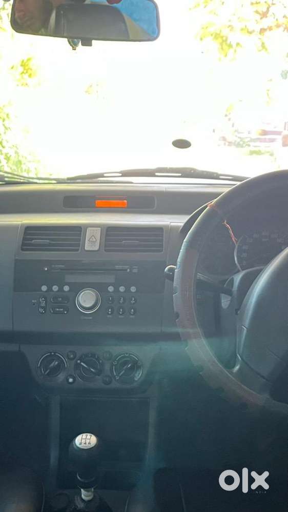 Maruti Suzuki Swift Dzire 2010 Petrol Well Maintained