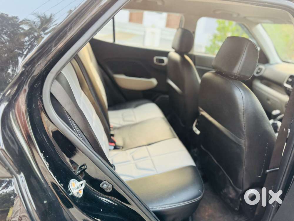 Hyundai Venue S 1.2 Petrol, 2024, Petrol